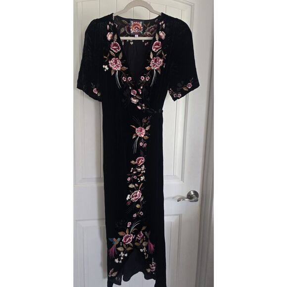 Johnny Was ALLY Velvet Wrap Dress Size - XS Embroidered - Picture 1 of 12